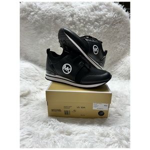 NEW Size 10M Michael Kors Women's Dash Knit Trainer Black Stretch Knit Sneakers